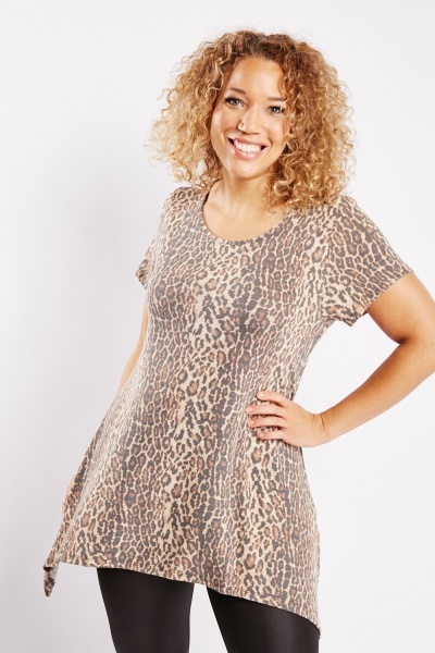 Short Sleeve Leopard Print Tunic Top