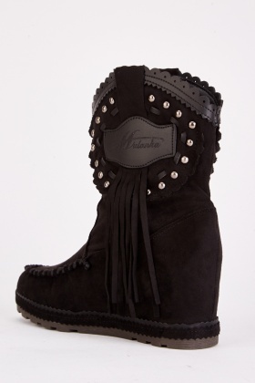 hello kitty fringe boots