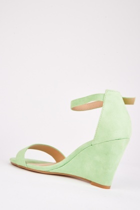 Mint hot sale green wedges