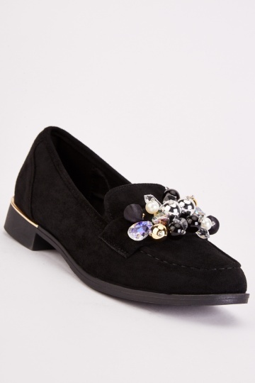 Cheap flats 2024 for women