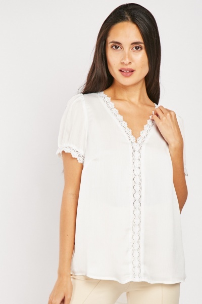 Crochet Trim Short Sleeve Blouse