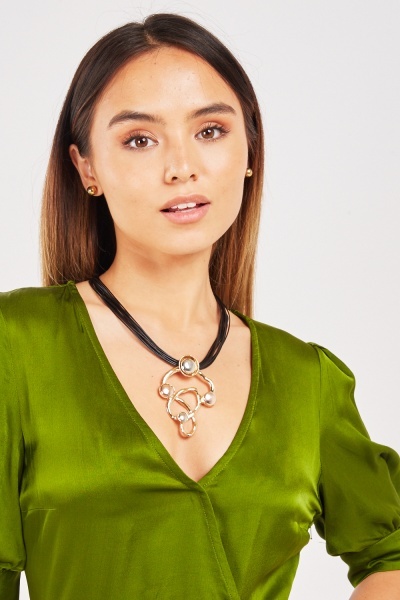 Layered Waxed Cord Pendant Necklace And Earring Set