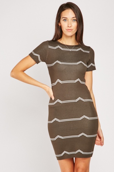 Line Pattern Bodycon Knit Dress