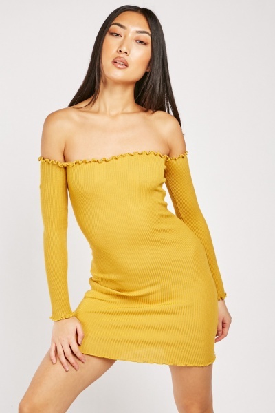 Gathered Edge Ribbed Bodycon Dress