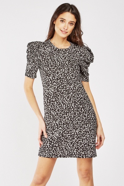 Gathered Sleeve Leopard Print Dress