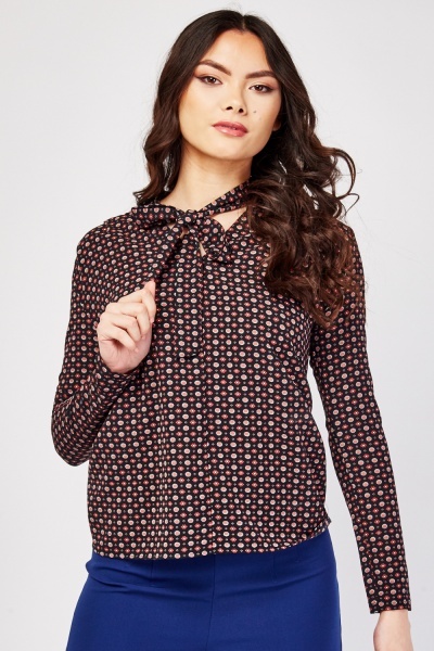 Motif Print Pussybow Blouse