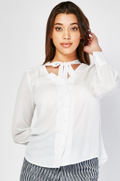 Tie Up Pussybow Neck Blouse