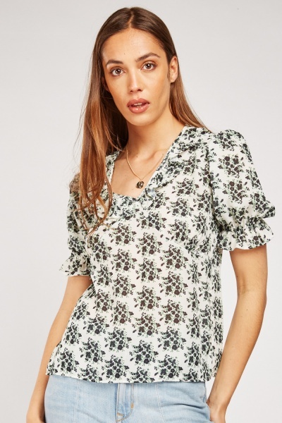 Printed Ruffle Neckline Top