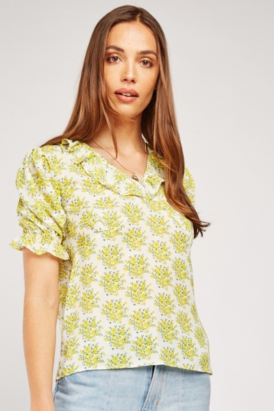 Printed Ruffle Neckline Top