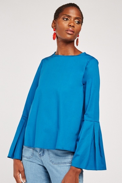 Pleated Bell Long Sleeve Blouse