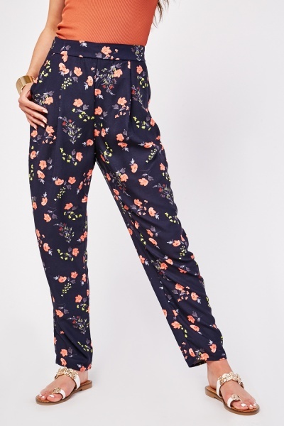 Delicate Flower Print Tapered Trousers