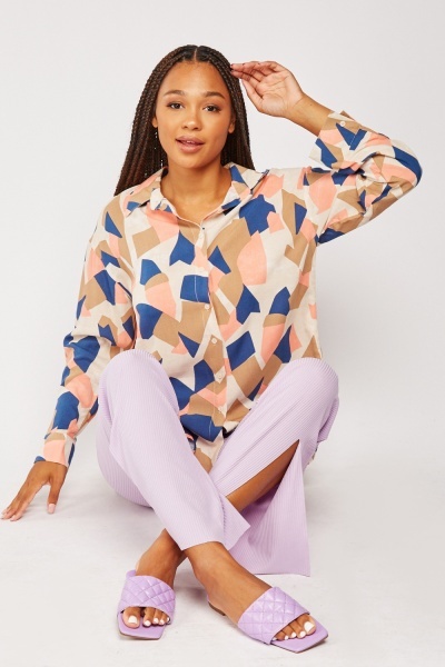 Contrasted Print Dip Hem Shirt