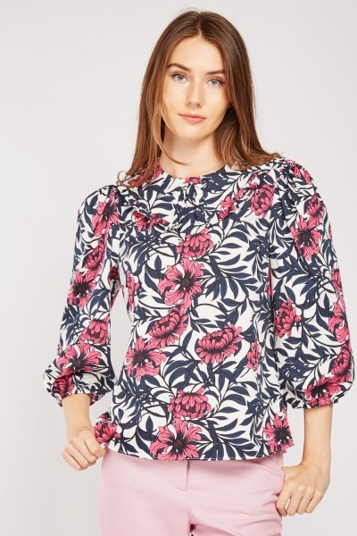 Printed Peter-Pan Collar Blouse