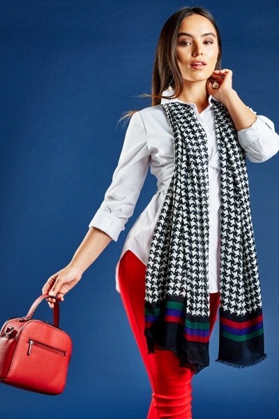 Houndstooth Print Contrast Scarf