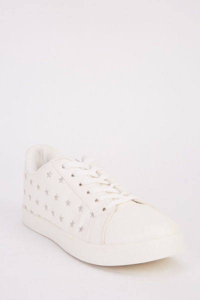 Star Contrasted Lace Up Sneakers