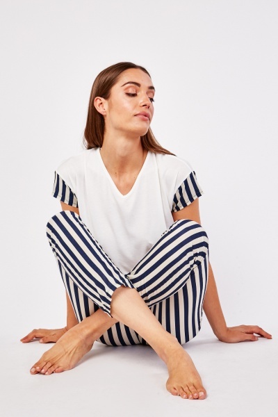 Striped Contrasted Two Piece Pyjama Set