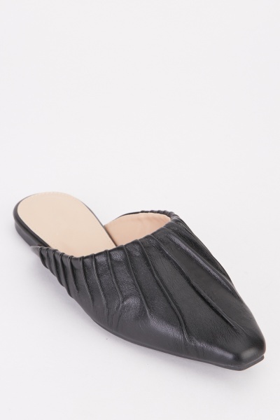 Ruched Slip On Flat Shoes