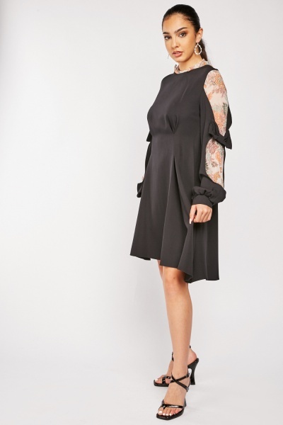 Printed Ruffle Contrast Sleeve Dress