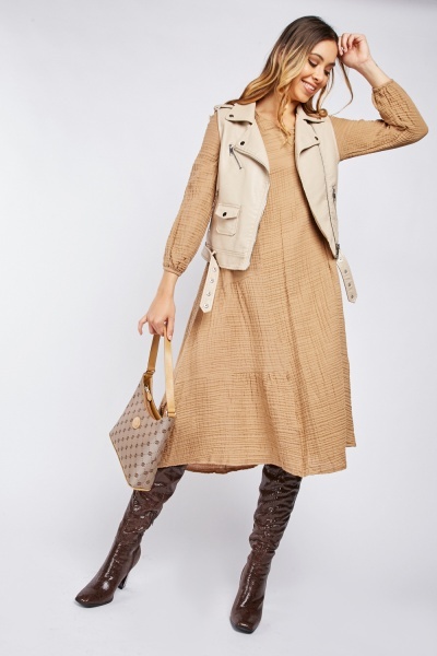 Textured Gathered Sleeve Flared Dress