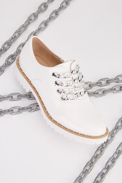Curb Chain Trim Brogue Shoes