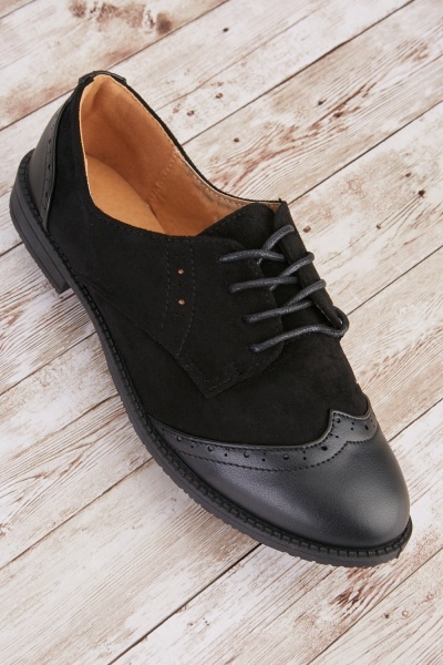 Perforated Trim Contrasted Oxford Shoes