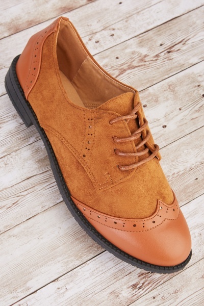 Perforated Trim Contrasted Oxford Shoes