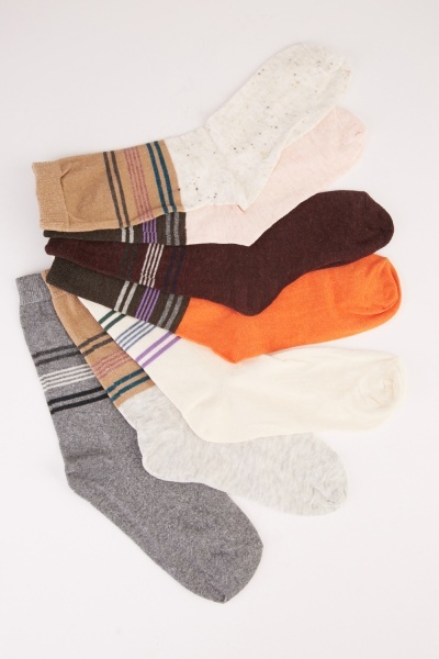 12 Pairs Of Striped Women Socks