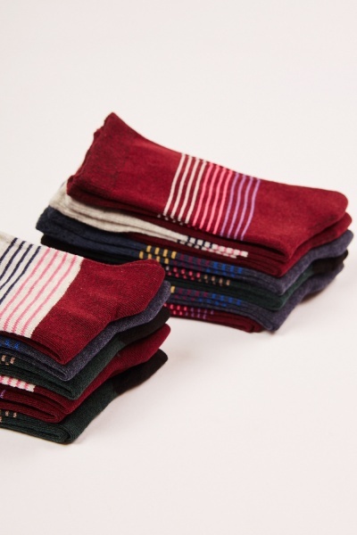 12 Pairs Of Womens Striped Socks