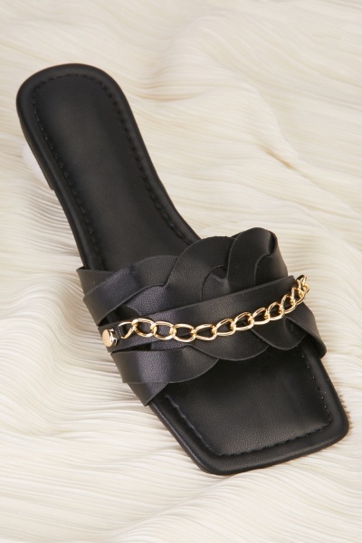 Curb Chain Trim Slide Sandals
