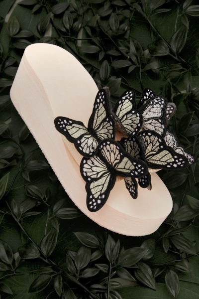 3D Butterfly Detail Wedge Sandals