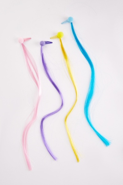 Pom Pom Pack Of 4 Clipped Hair Extension