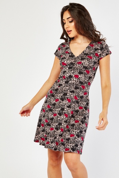 Gathered Front Heart Print Dress