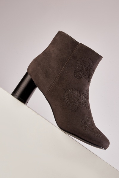 Embroidered Trim Ankle Boots