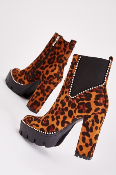 Leopard Print Studded Heeled Boots