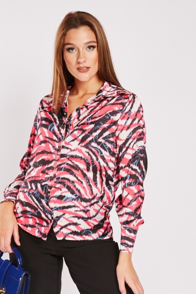 Image of Ruched Front Printed Blouse