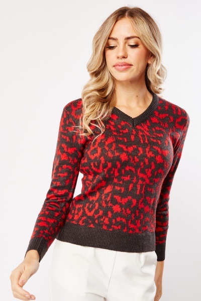 Image of Contrasted V-Neck Knitted Jumper