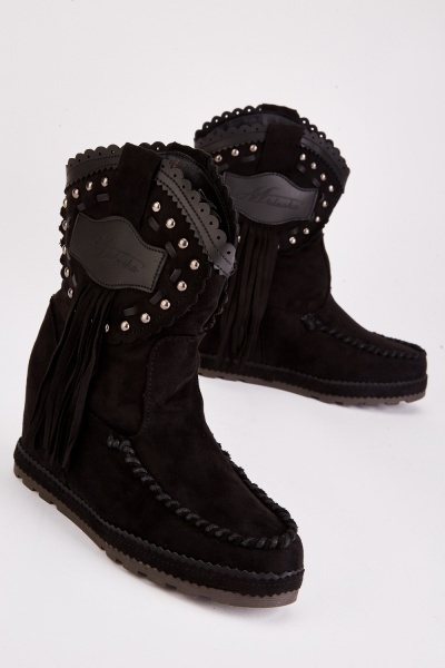 Tassel Studded Wedged Boots