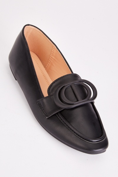 Detailed Front Faux Leather Loafers