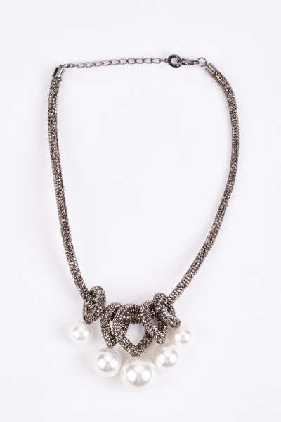 Faux Pearl Encrusted Necklace
