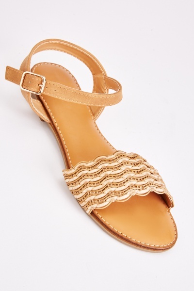 Wavy Textured Flat Sandals