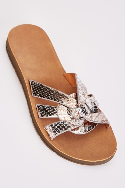Strappy Detailed Sandals