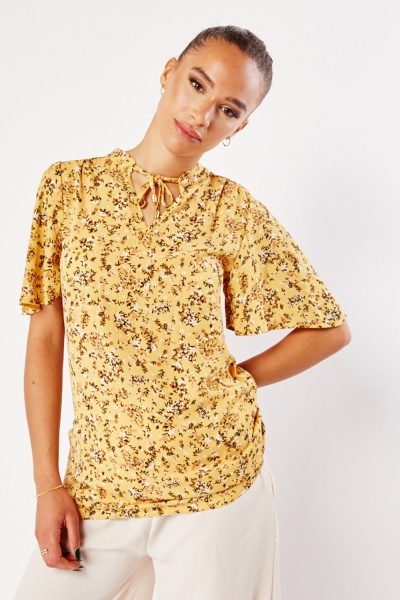 Image of Tie Up Front Printed Blouse