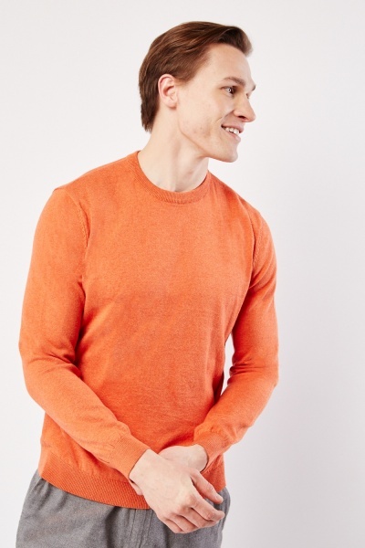 Round Neck Fitted Knit Sweater