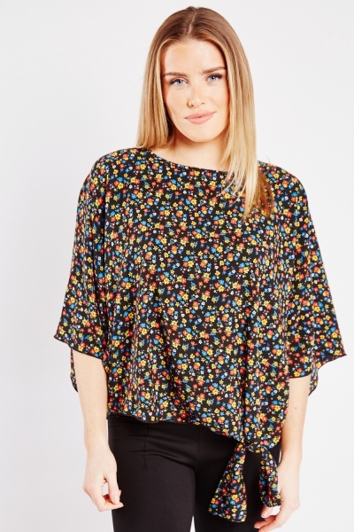 Image of Batwing Sleeve Floral Blouse
