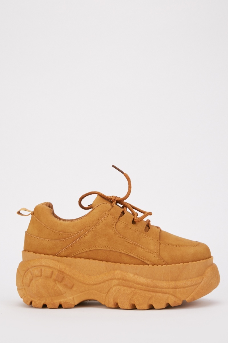 camel chunky trainers