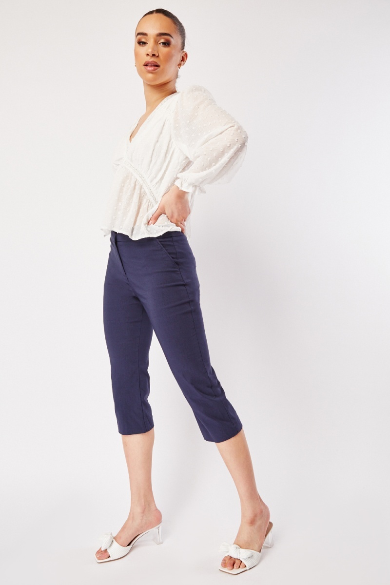 Smart capri trousers - Women's fashion