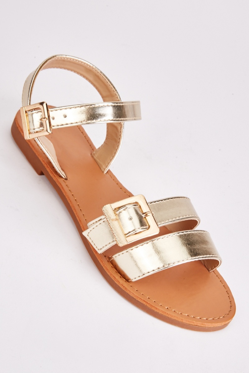 Buckle strap store flat heel sandals