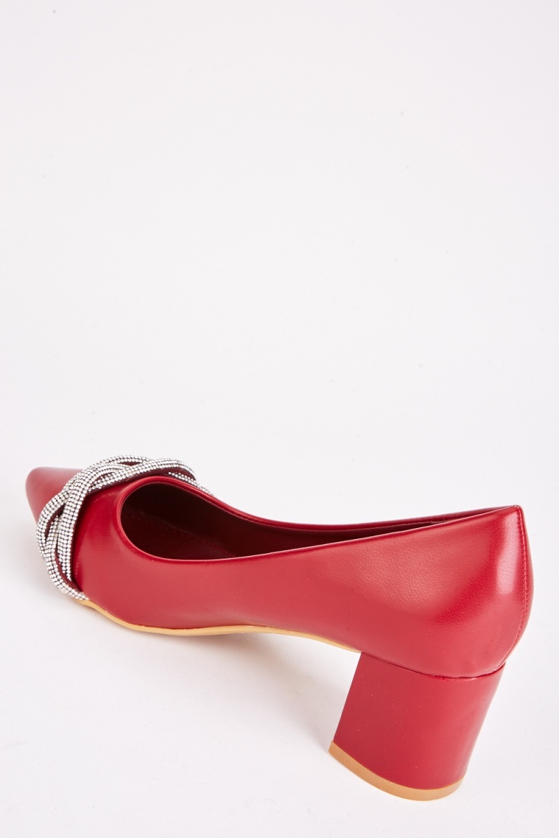 Stiletto shoes mid heel in red suede