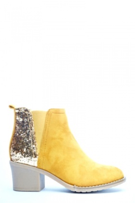 chelsea boots yellow