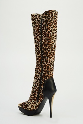 boots with animal print